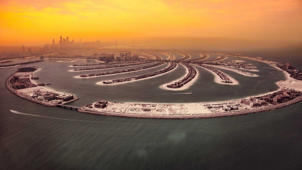 Palm Jumeirah Tropical Island Life